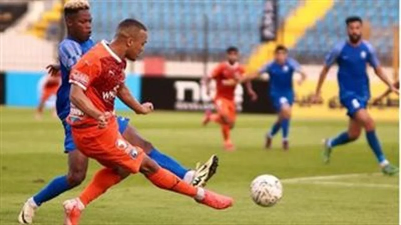 مباراة بيراميدز وسموحة تتصدر مشهد الدوري المصري الممتاز قريبًا